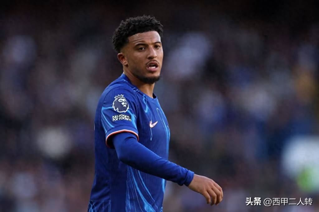 曼联弃将成转会市场热门，多队争抢，标价仅2500万